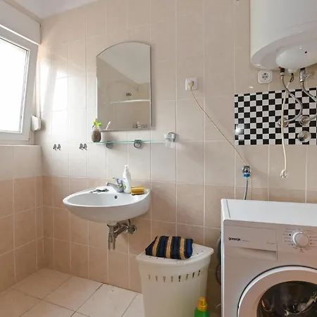 1 Bedroom Gorgeous In Pag * Pag Town