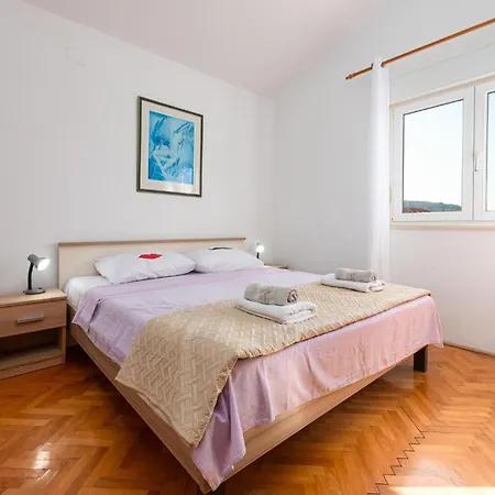 1 Bedroom Gorgeous In Pag * Pag Town