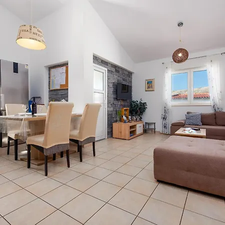 1 Bedroom Gorgeous In Pag Apartmán *